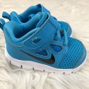 Nike free 5 toddler athletic shoes size 4c unisex
